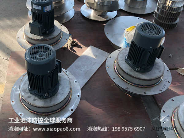廠長(zhǎng)吐槽鋰電池起泡嚴(yán)重！是時(shí)候使用鋰電池消泡器解決問(wèn)題啦！